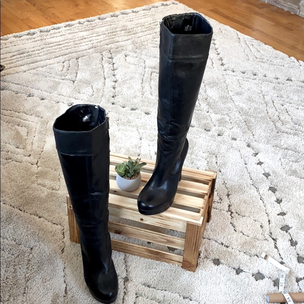 Leather Gianni Bini heeled knee high boots